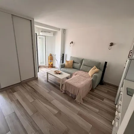 Apartment Gaviotas- Rent Malaga